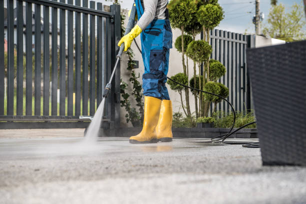 Why Choose Our Certified Pressure Washing Experts for Your Project Needs in Venice, FL?